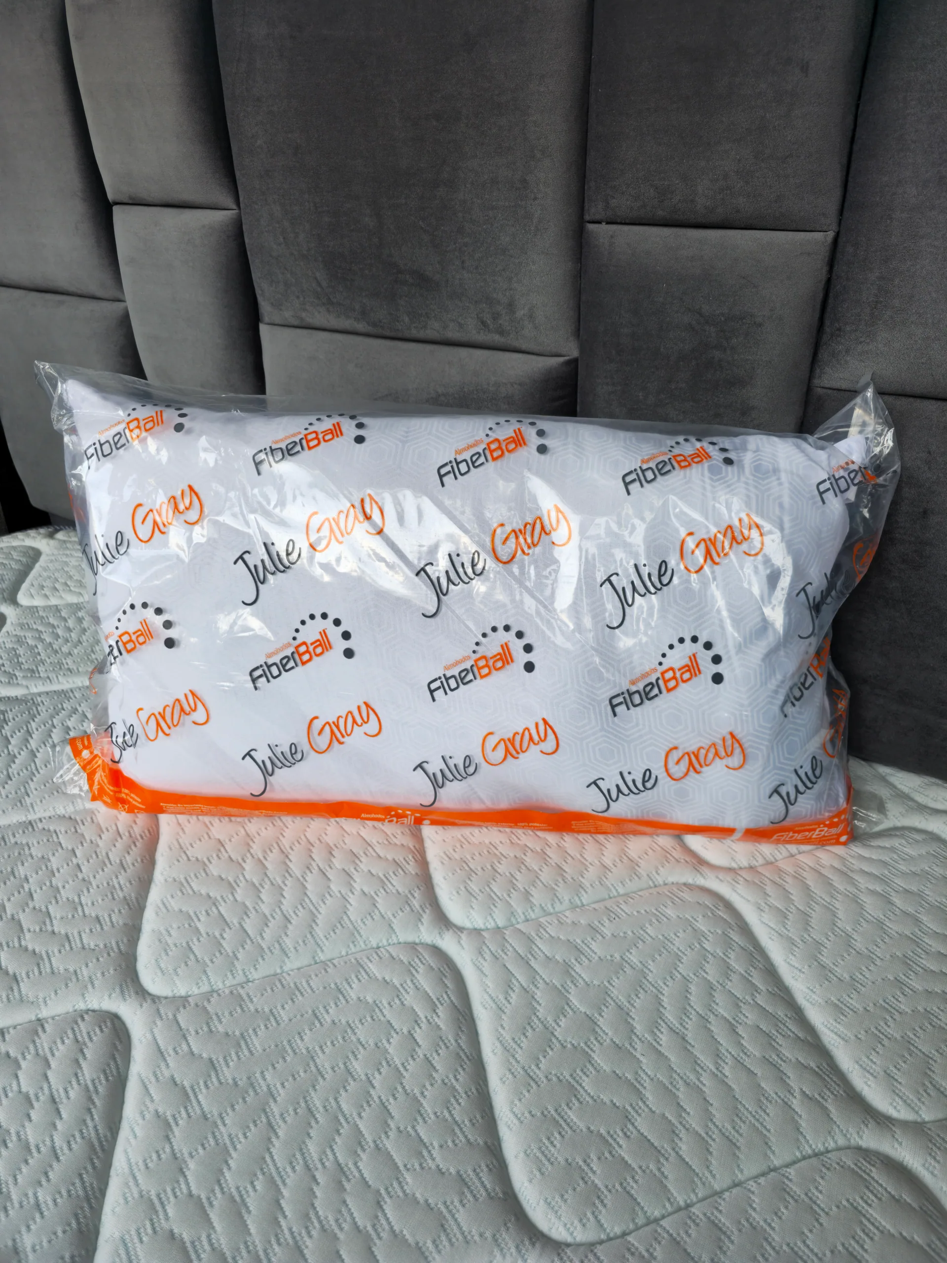 Almohada Julie Gray